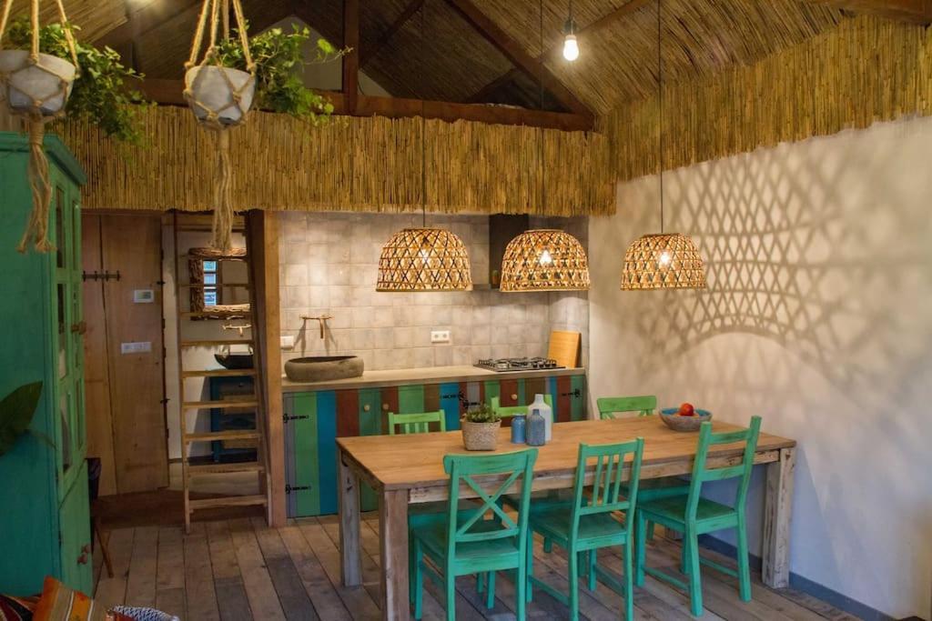 Balistyle Guesthouse Incl Hottub Near Amsterdam And Haarlem 펠선자위트 외부 사진